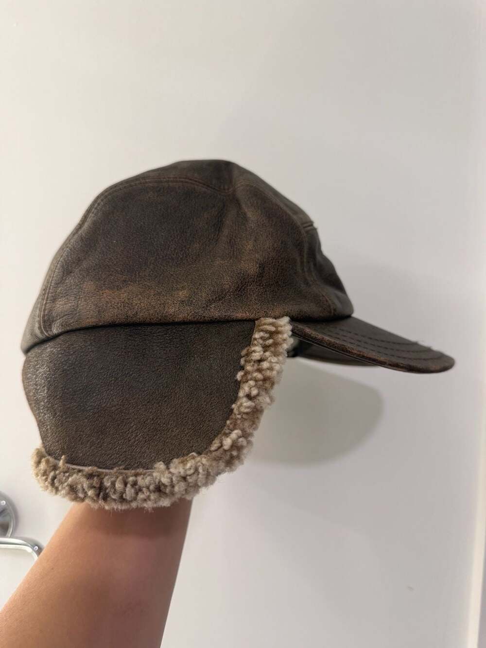 Vintage GAP Genuine Leather Shearling Earflap Cap M/L
